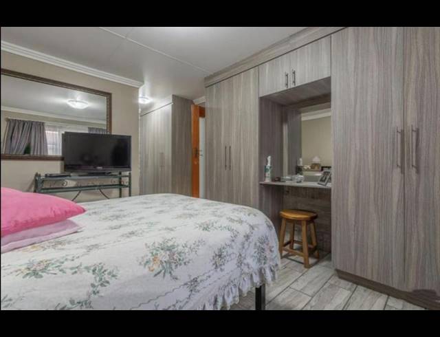 3 BEDROOM HOUSE FOR SALE IN FISHERS HILL